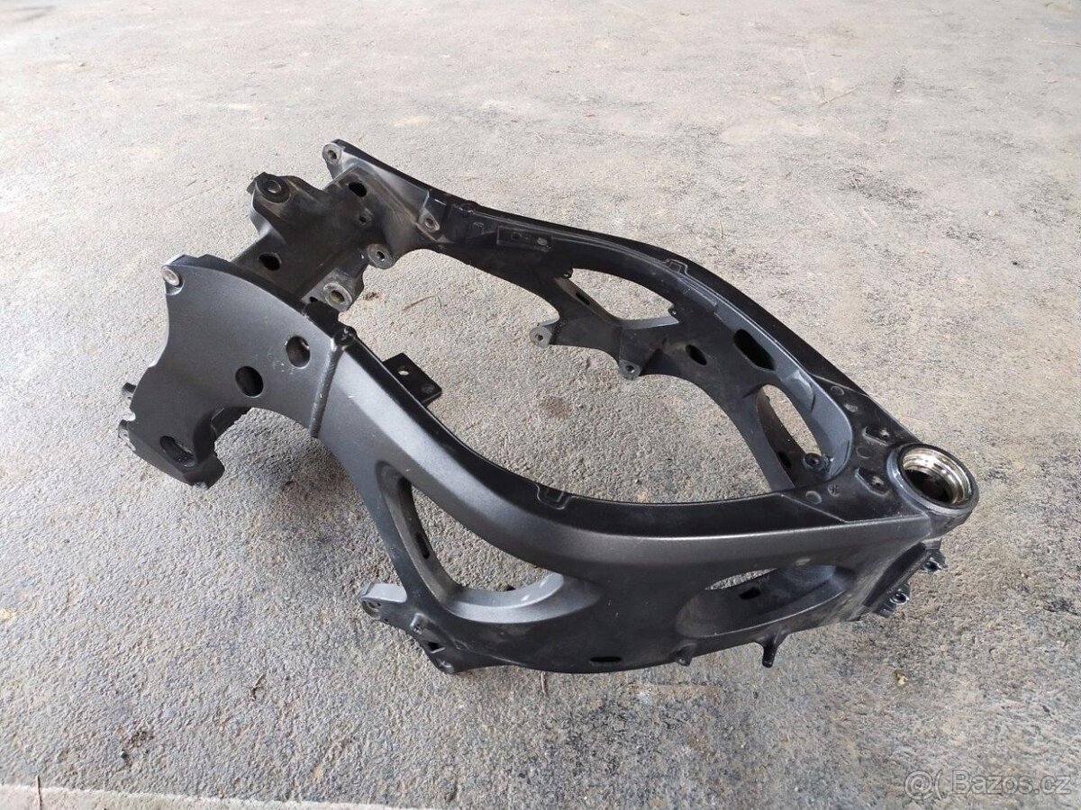 rám Yamaha YZF R6 - 3