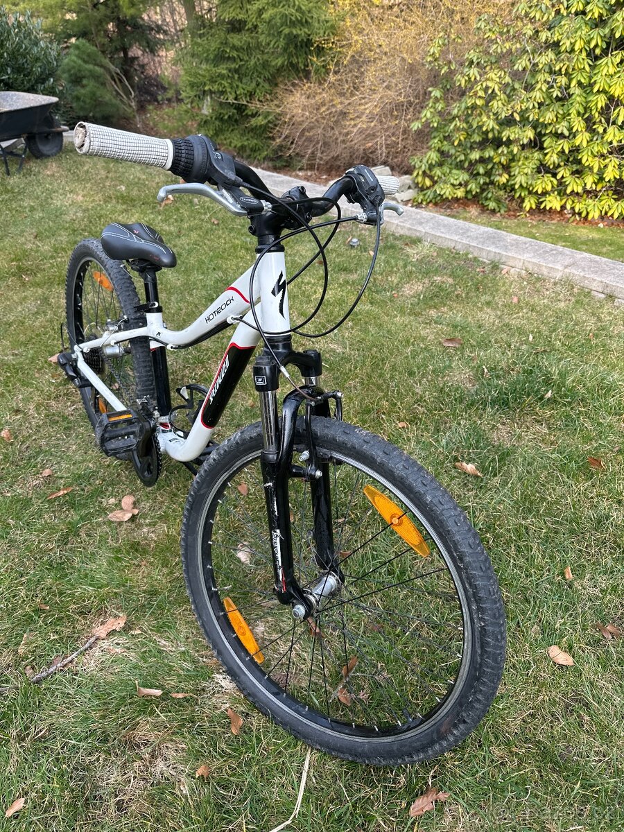 Dívčí horské kolo SPECIALIZED - 3