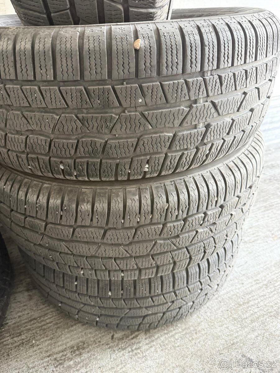 Zimní pneu 215/60/16 - 3