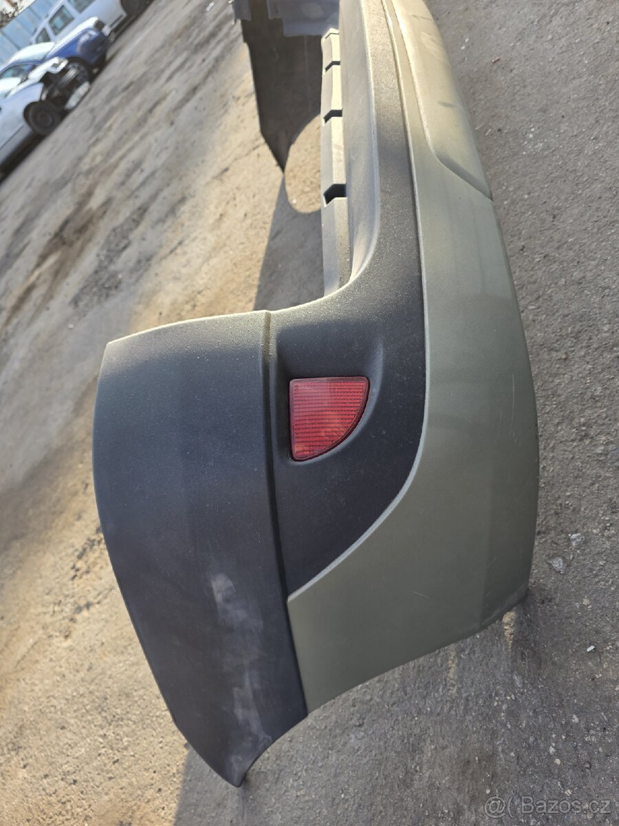 Zadní nárazník Dacia Logan MCV 1 - 3