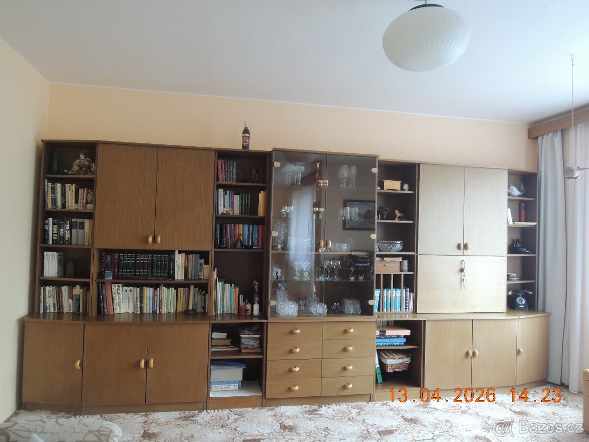 Obývací stěna, pracovní stůl - 3