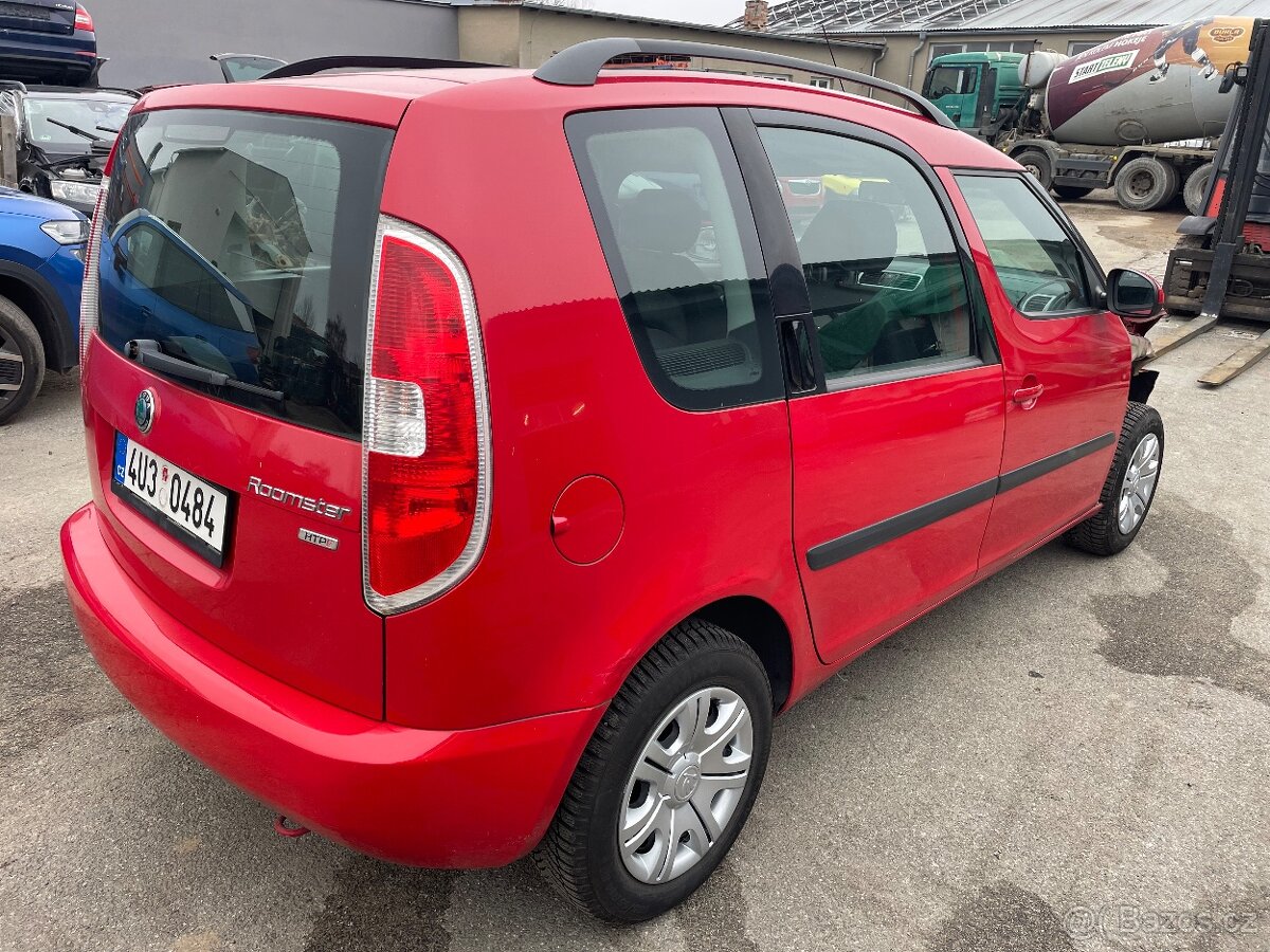 Škoda Roomster 1,2htp 51kw pouze 70tis najeto - 3