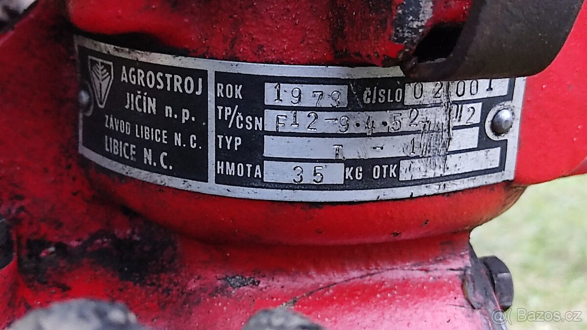 Sekačka Tera Vari + přívěs i k MF 70 - 3