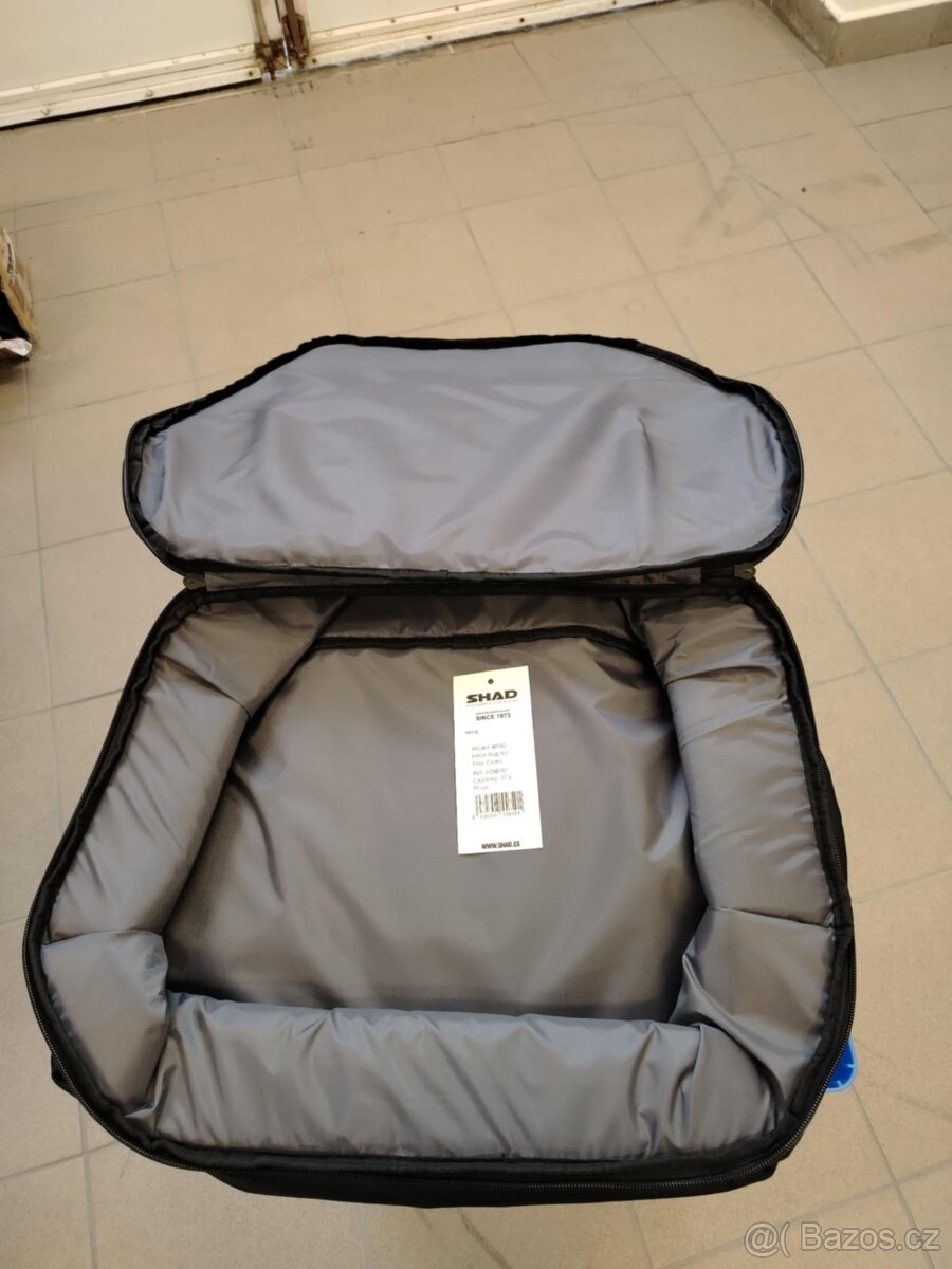 vnitřní taška SHAD X0IB00 nová, chybí popruh přes rameno - 3
