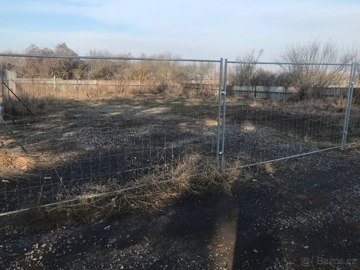 PRONAJMU, venkovní plochu 500m2, Horní Počernice. - 3