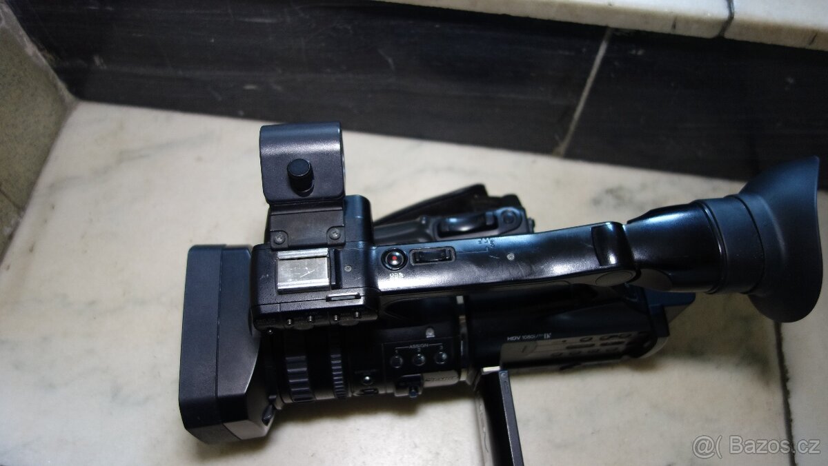 Sony HDV, DVCAM, DV HVR-V1E - 3