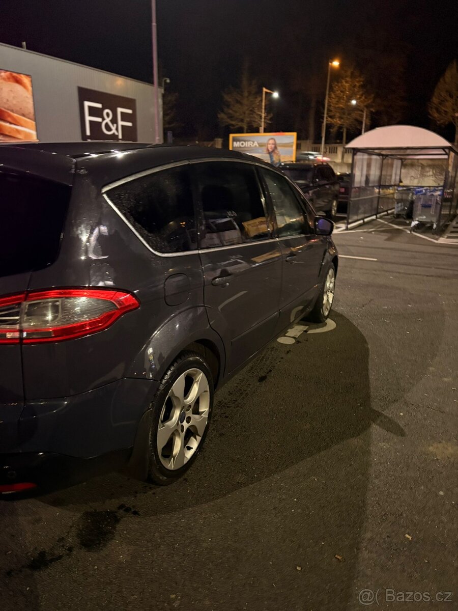 Prodám Ford s-max automat - 3