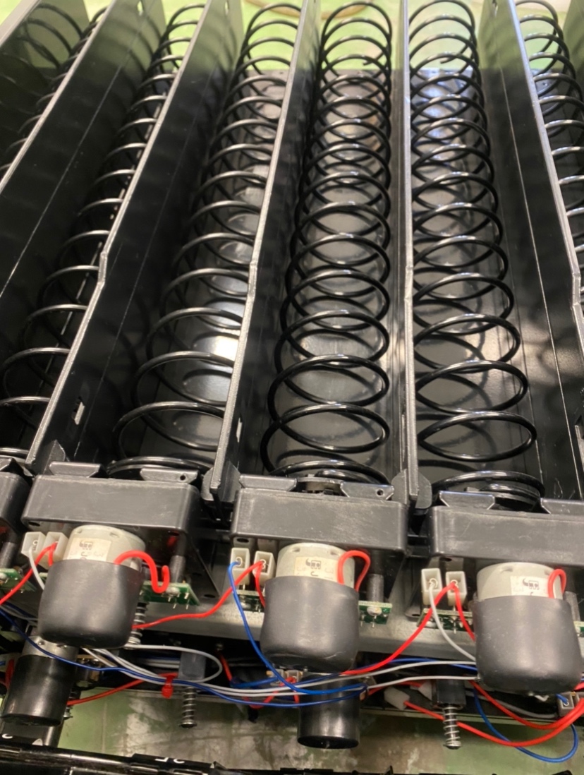 Pronájmu potravinový spirálový, karuselový automat - 3