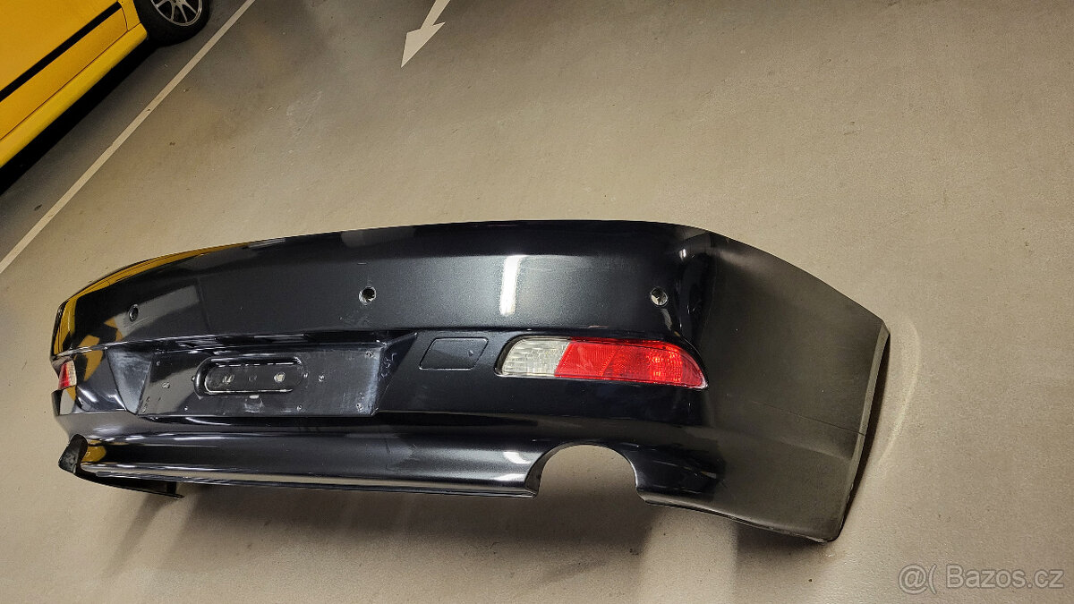 Prodám zadní nárazník pro BMW E63 645CI - 3