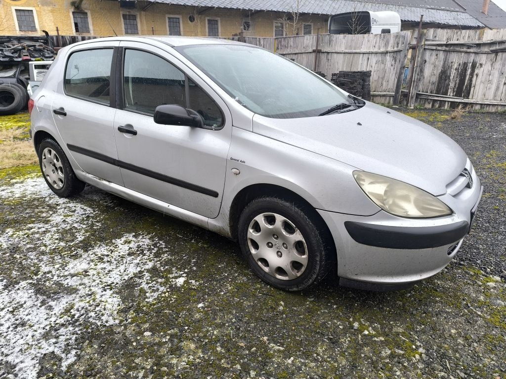 PEUGEOT 307 1,4i - 3