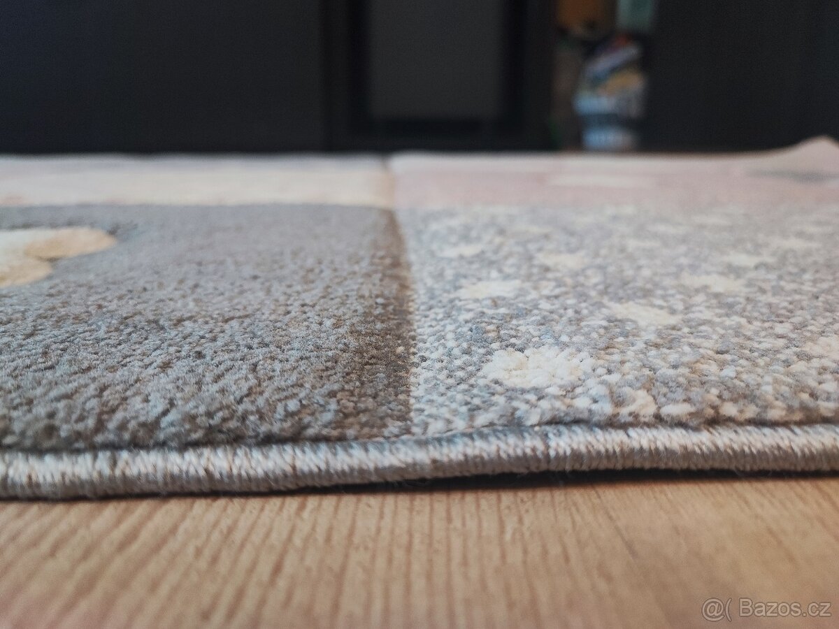 Prodám dětský koberecMinnie CA 100x150cm - 3