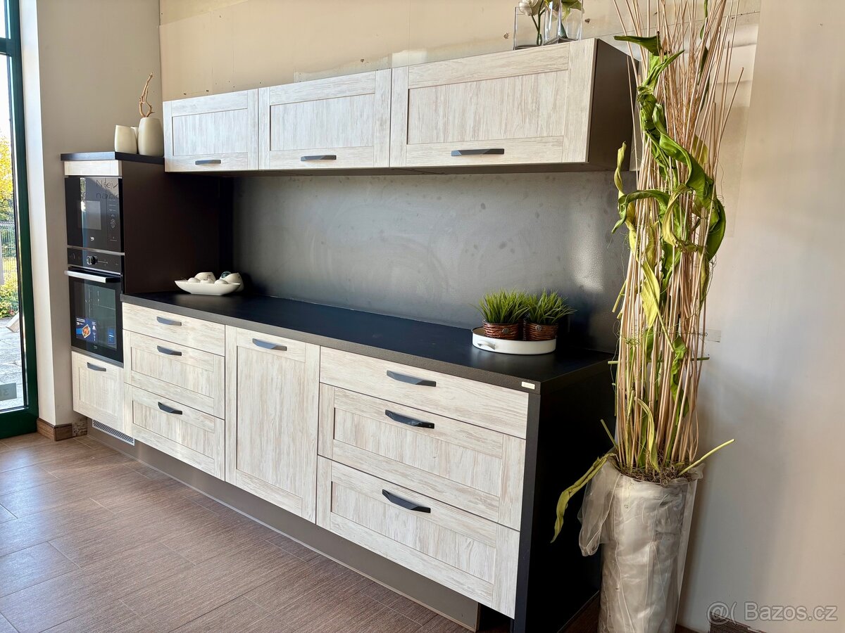 Nová kuch. sestava ORESI BIG PICTURE/ 305 cm - 5 let záruka - 3