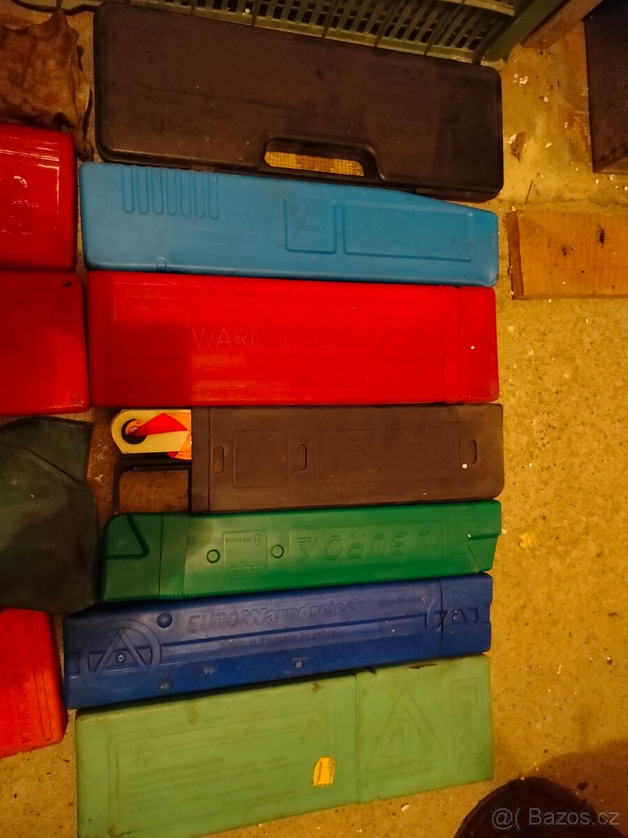 VÝSTRAŽNÝ TROJÚHELNÍK - 3