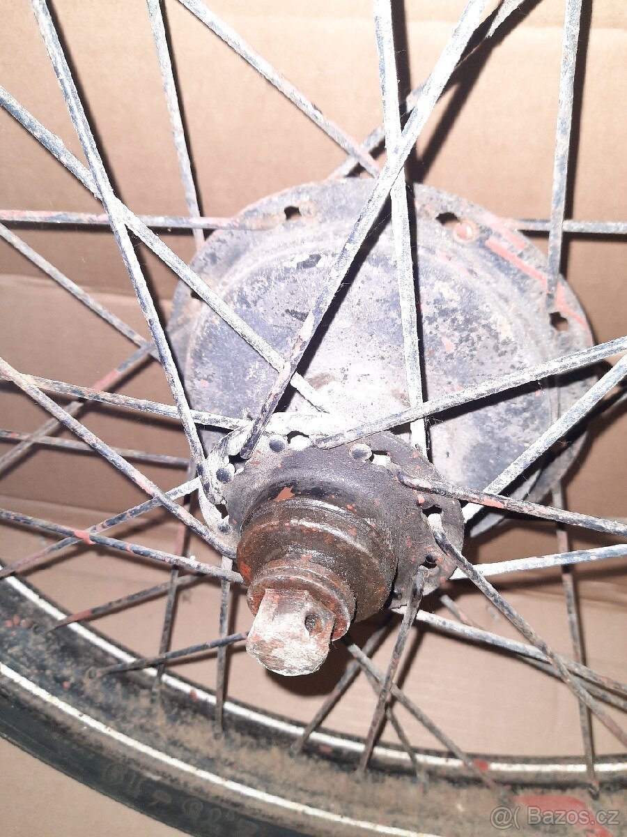 Přední kolo ČZ 125 150C - 3