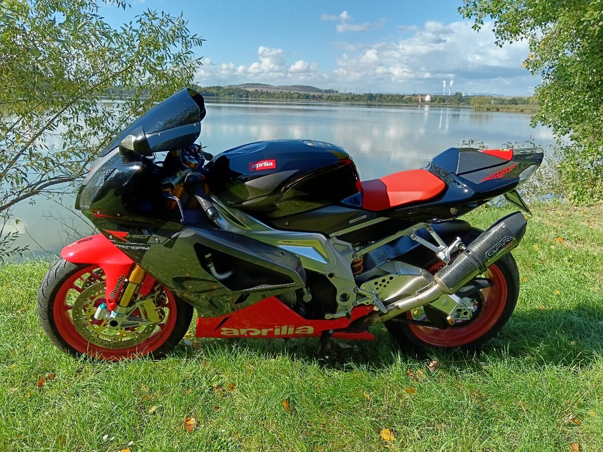Aprilia Rsv 1000R - 3
