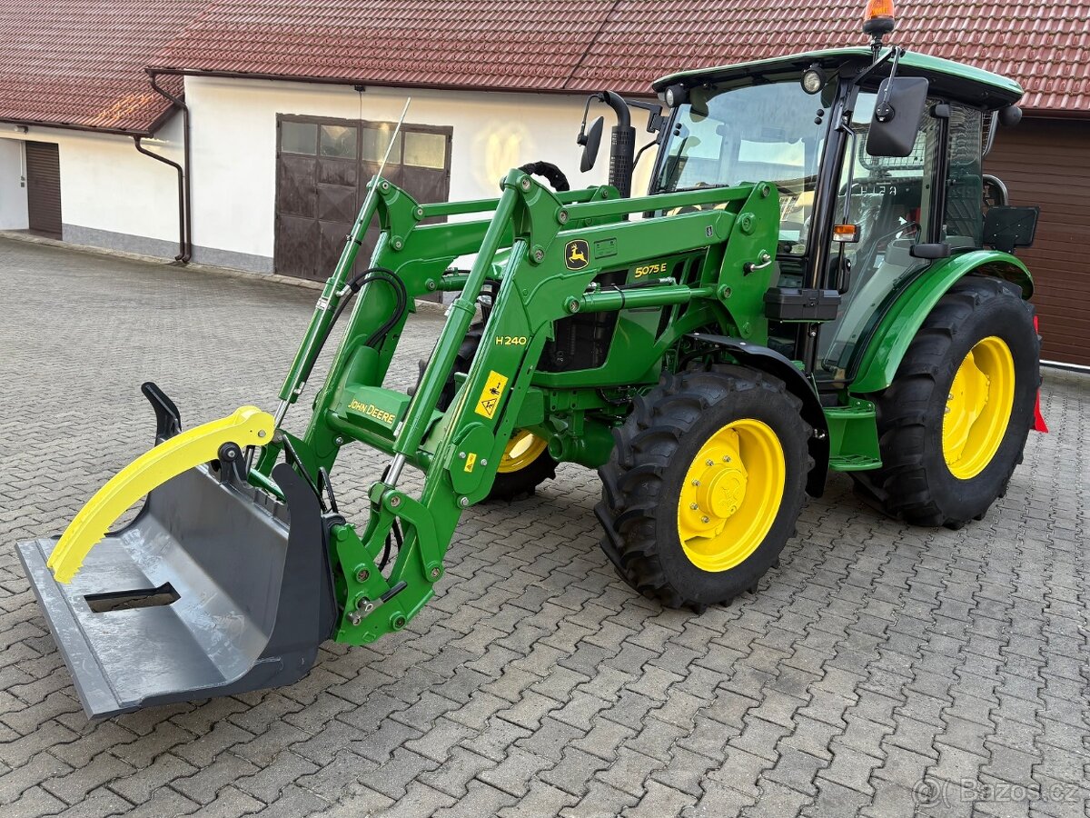 JOHN DEERE 5075 E s lesní nástavbou (UKT) - 3