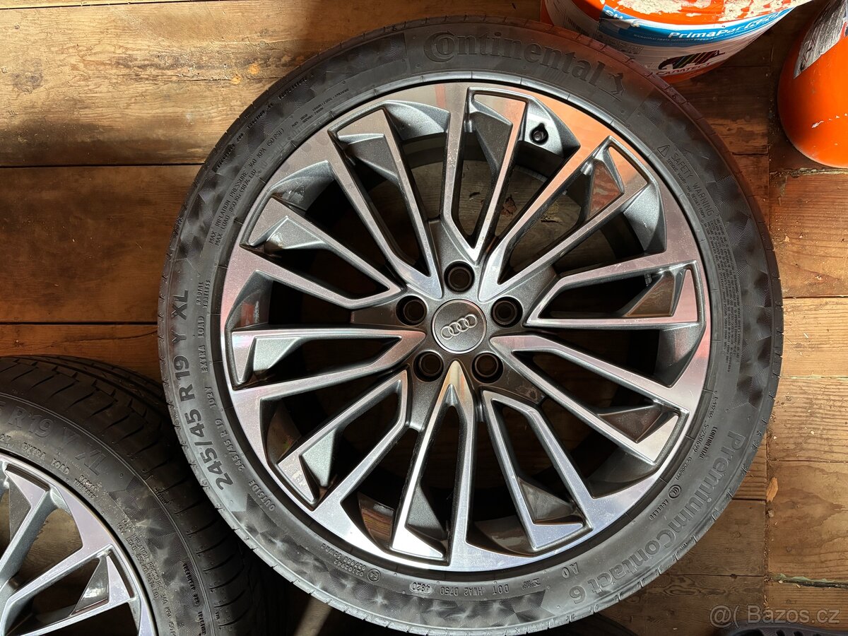Originál Audi kola 245/45 R19 8.5J ET40 - 3