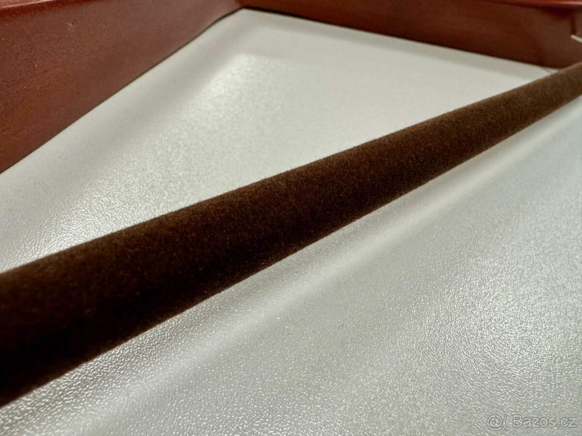 LUXUSNÍ dřevěná ramínka - 3