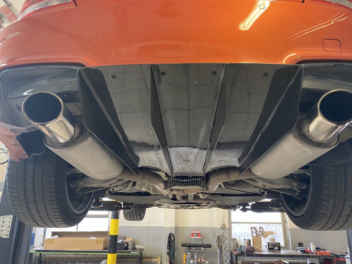 Výfuk BMW 1M Coupé - 3