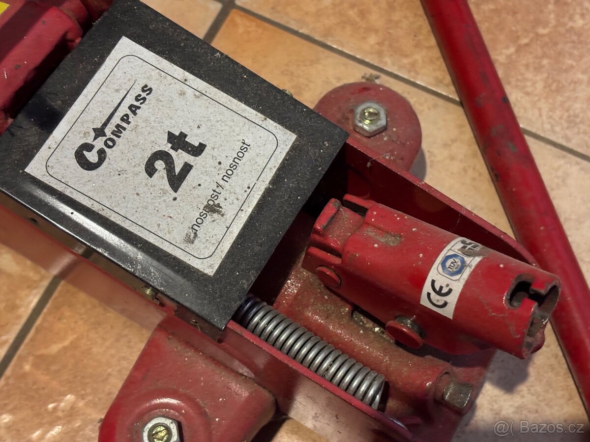 Pojízdný hever Compass 2T - 3