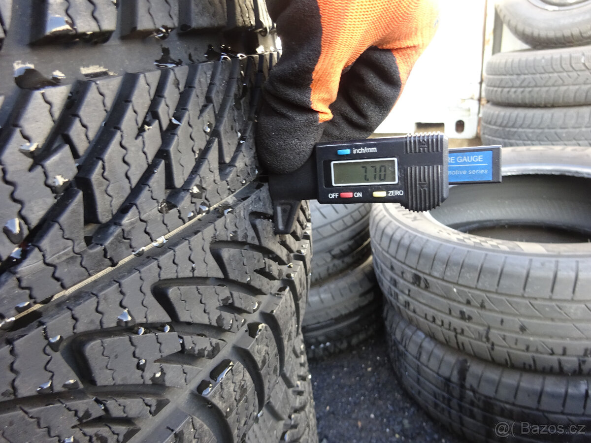 Zimní pneumatiky 285/45/20 8mm - 3