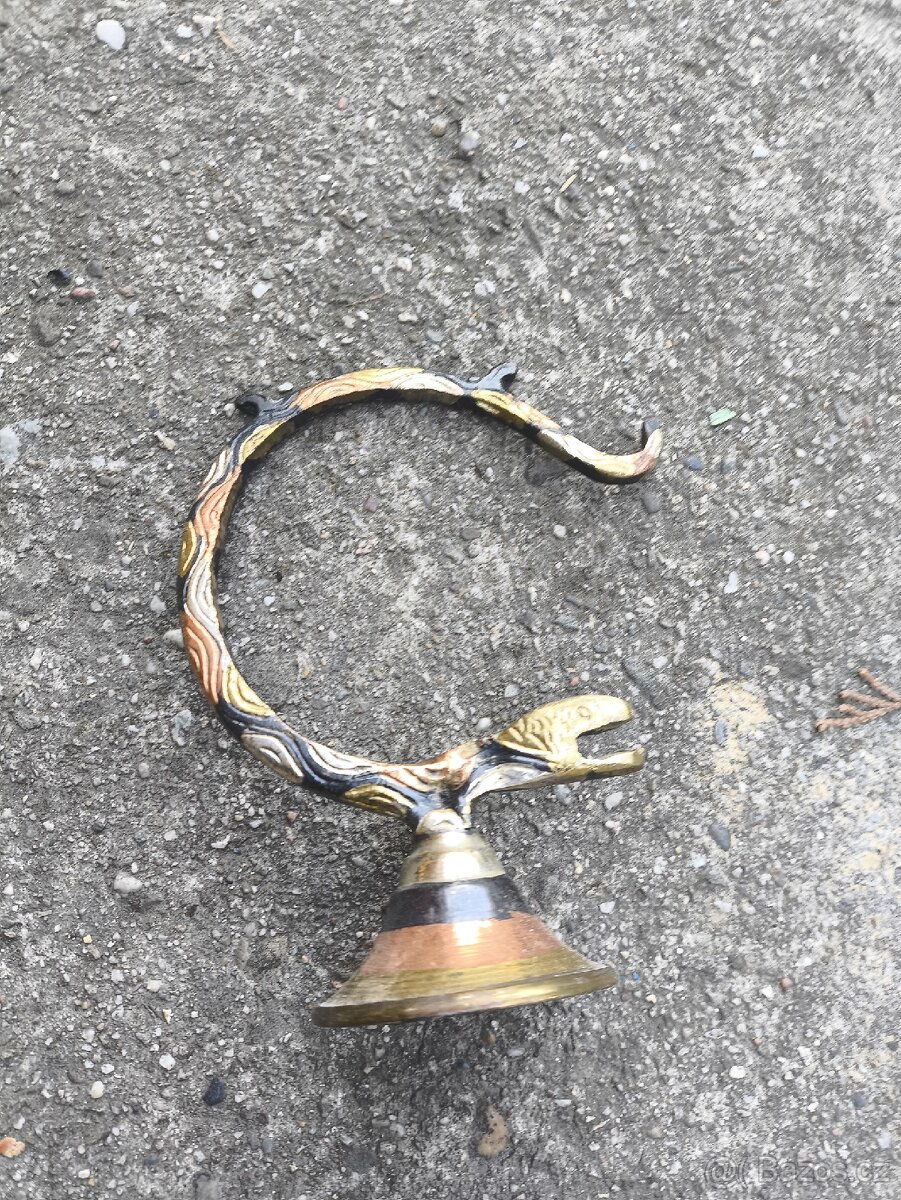 Mosazný svicen - 3