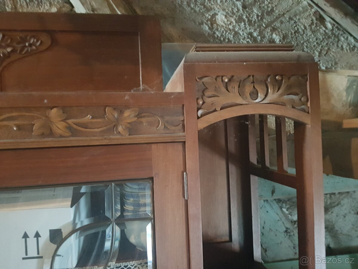 příborník z přelomu roku 1900 - 3