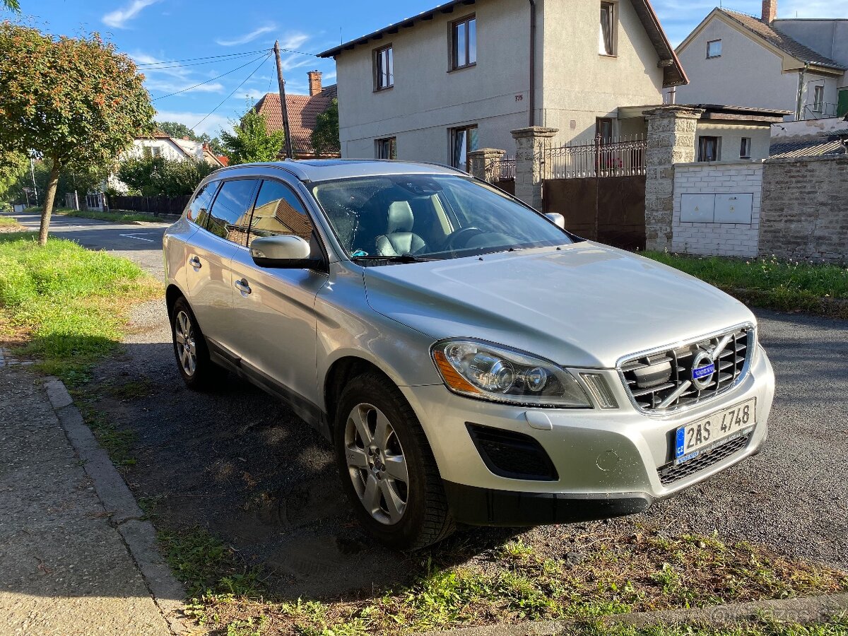 Volvo XC60, Volvo XC60 2,4 D5 AWD - 3