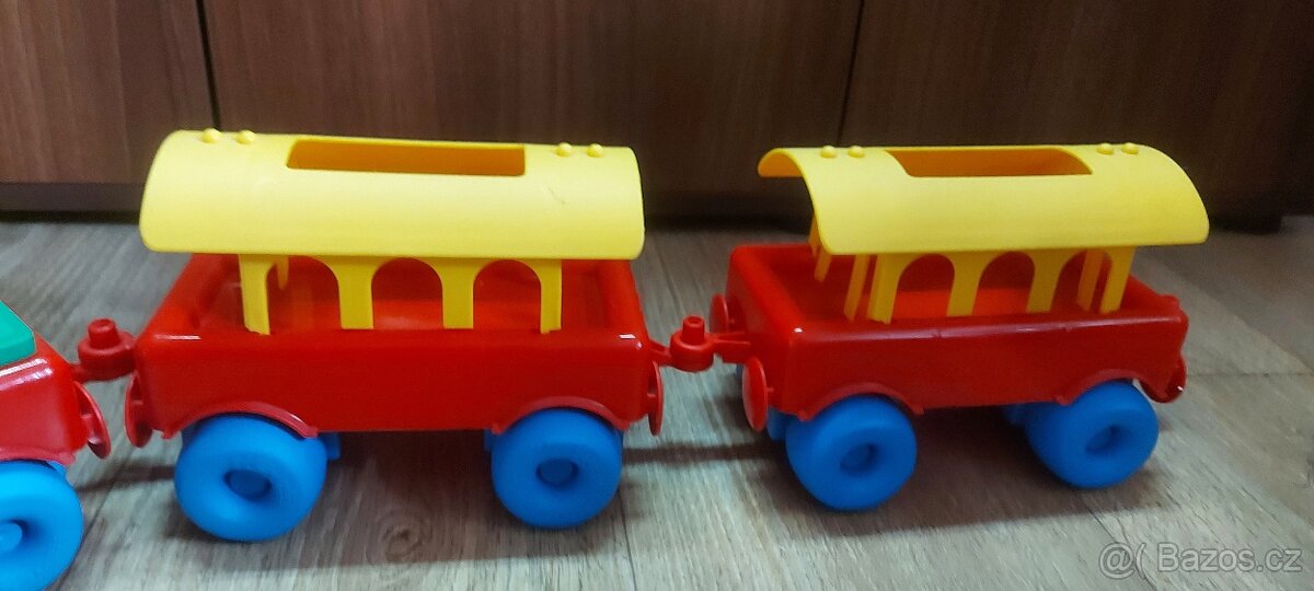 Mašinka se dvěma vagóny - 3