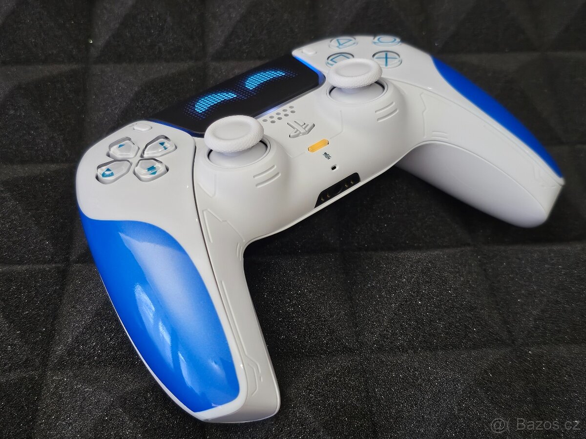 OVLADAČ PS5 / ASTRO BOT 2 - 3