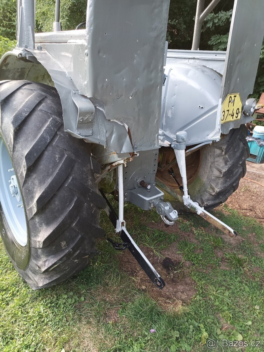 Traktor Zetor Super 50 - 3