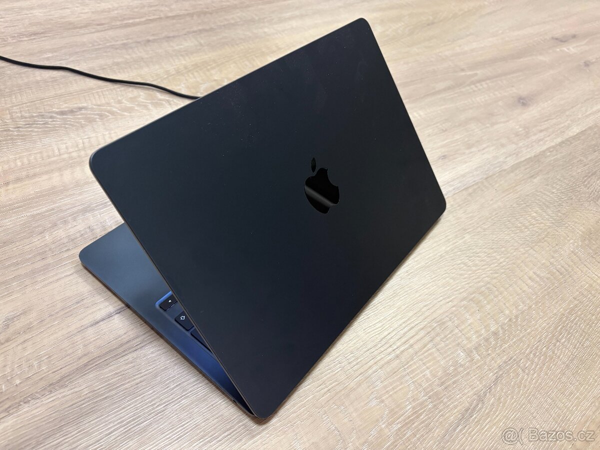 Apple MacBook Air 13" M2 2022 - 3