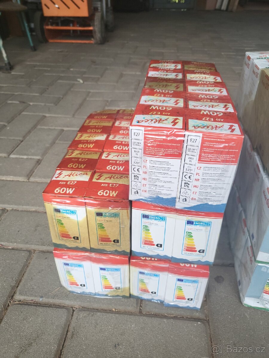 Žárovka E27 40W a 60W - 3