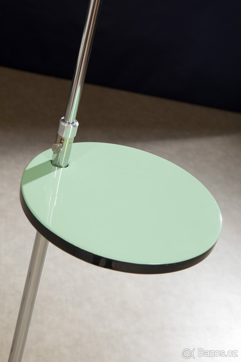 STOJACÍ LAMPA-FUNKCIOALISMUS - 3