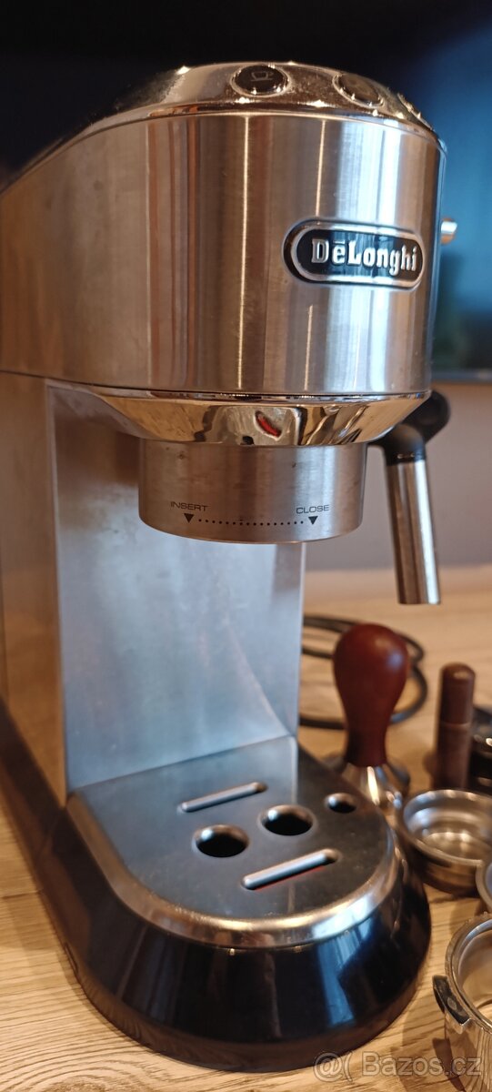 Kávovar DeLonghi Dedica - 3