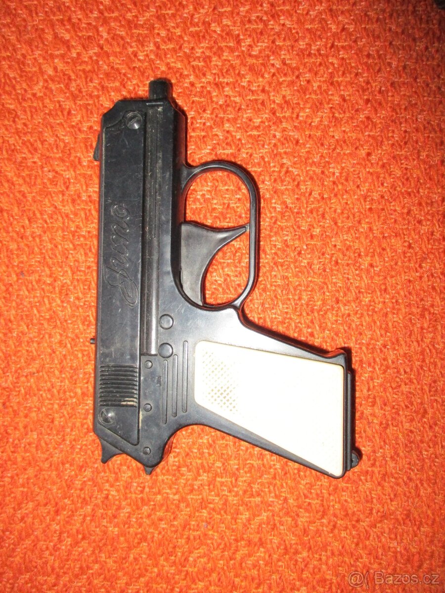 Pistolka Igra - 3