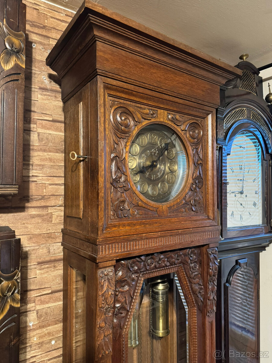Mega velké dominantní podlahové hodiny z masivu. 1910. - 3
