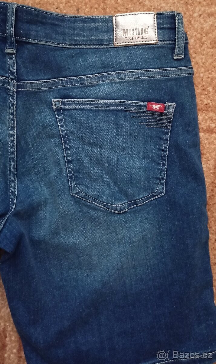 MUSTANG dámské džínové kraťasy NOVÉ vel. 30 (38-40) - 3