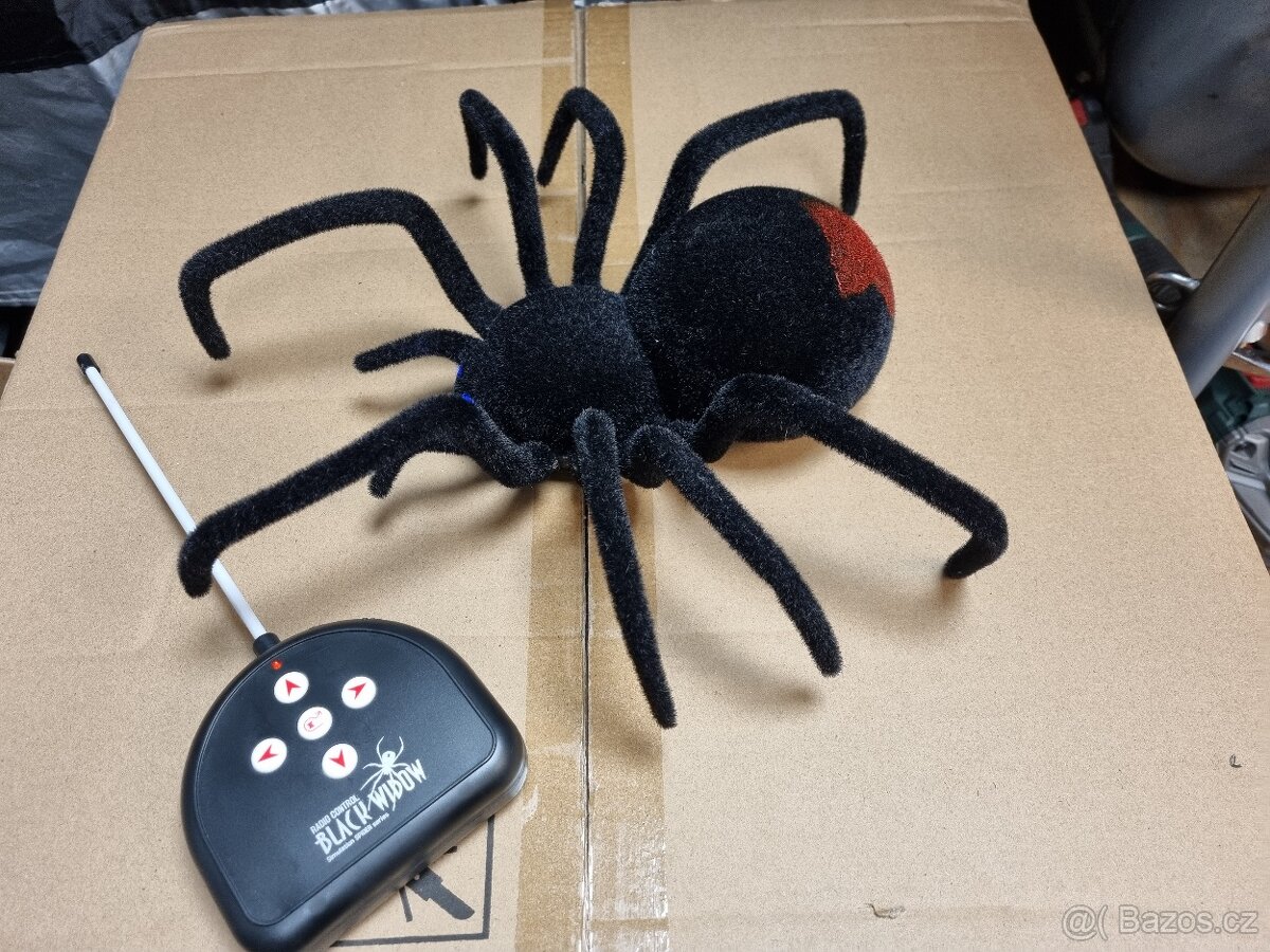SPARKYS RC pavouk černá vdova - 3
