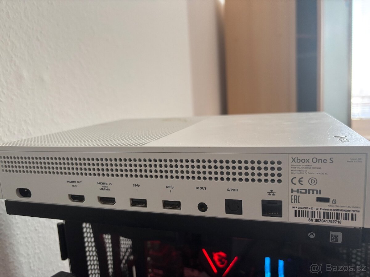 Xbox One S 500GB - 3