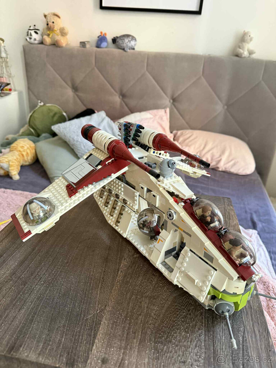 LEGO Star Wars – sběratelské lodě (Republic Gunship, The Gho - 3