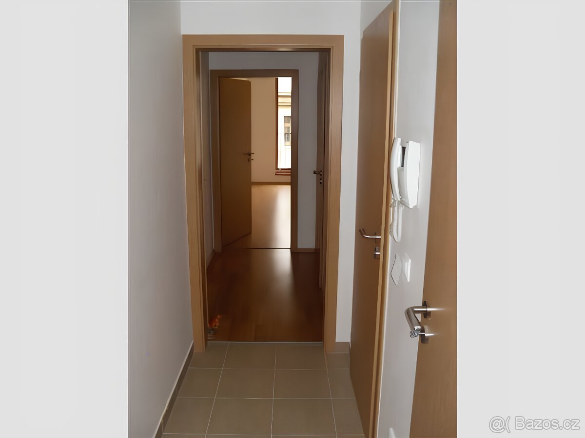 PRONÁJM 2+KK Brno - střed, ul. Zderadova - 3