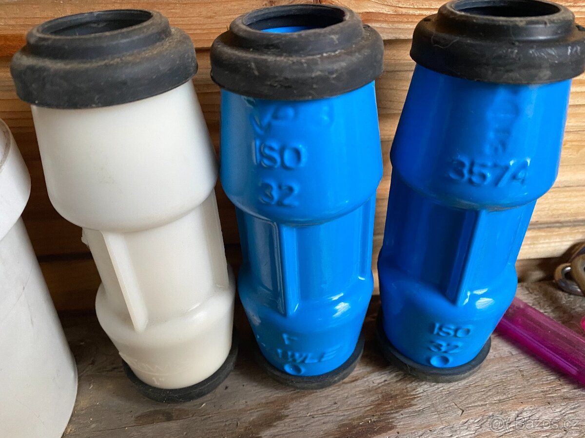 Zbytky ze stavby - instalérský materiál - 3