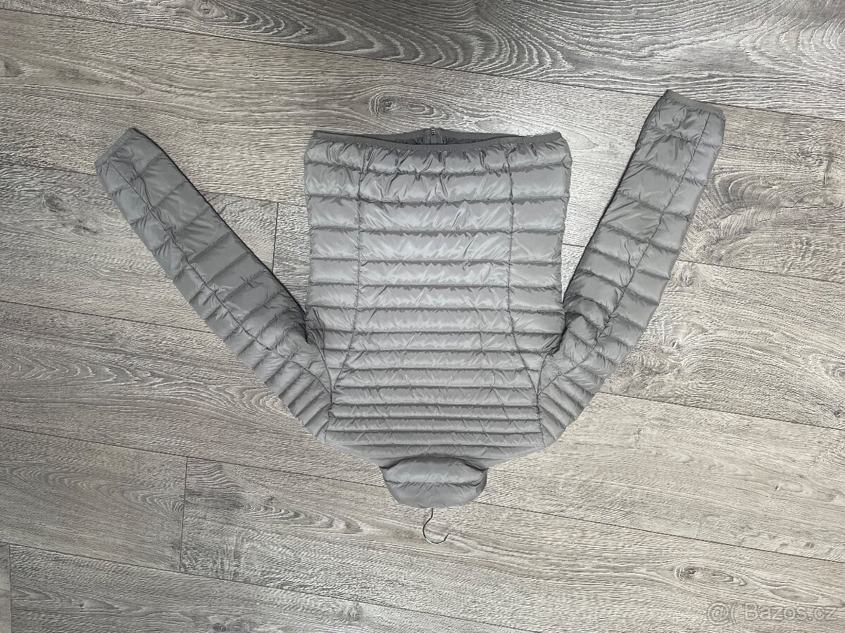 Prodám lehkou péřovou bundu S. Oliver - 3