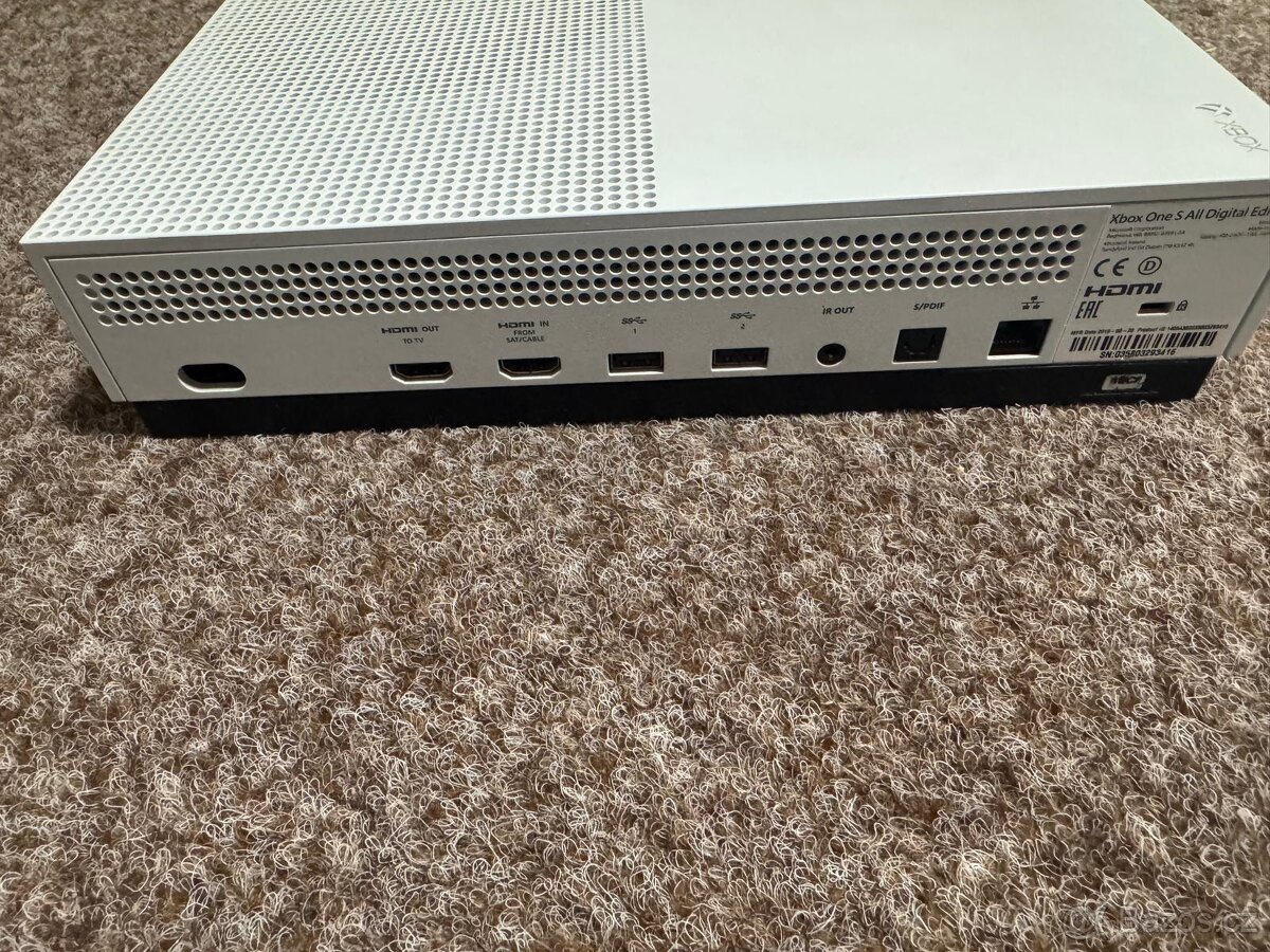 Xbox One S all digital 1Tb - 3