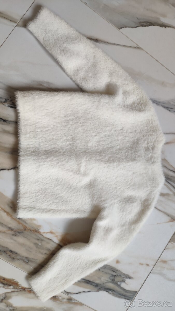 Svetřík Lindex - 3