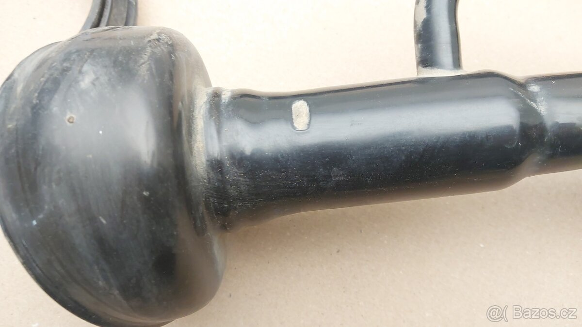 Nissan Pathfinder R51 : Hrdlo nádrže - 3