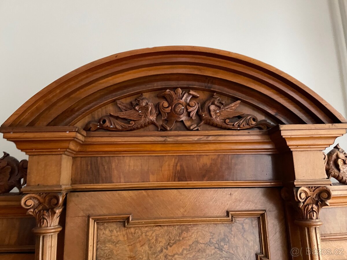 Starožitná skříň - 3