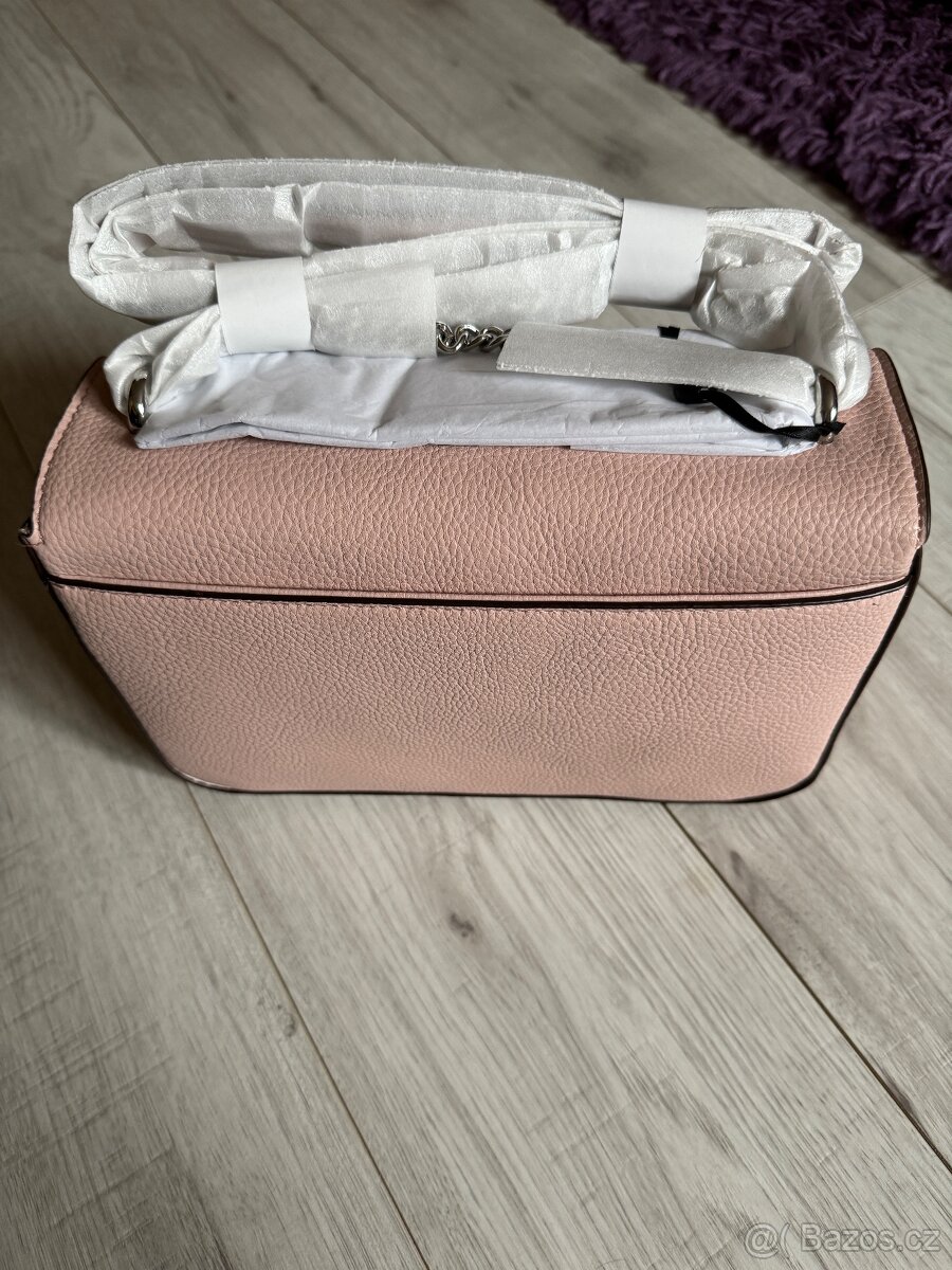 DKNY crossbody kabelka - 3