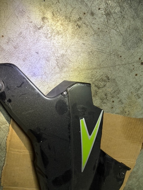 Klín pod motor z900 - 3